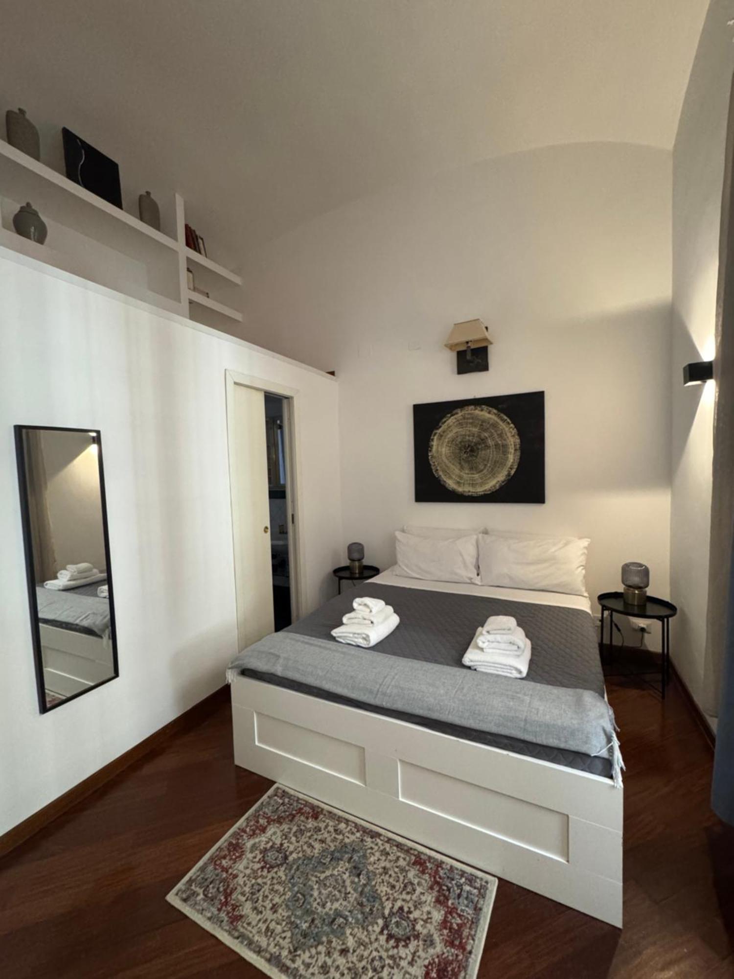 Cozy Near Colosseum Appartamento *